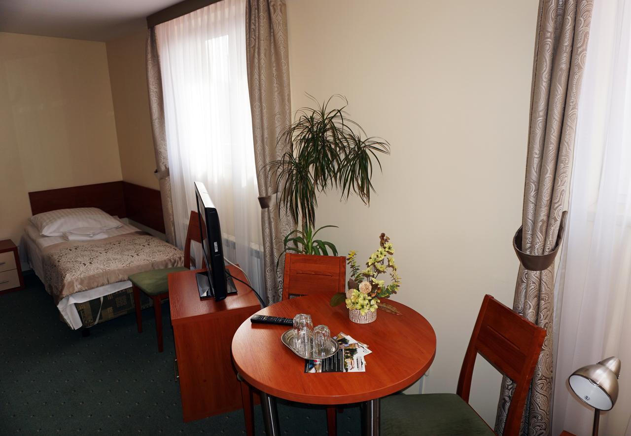 Pod Szczesliwa Gwiazda Hotel Cekanowo Kültér fotó