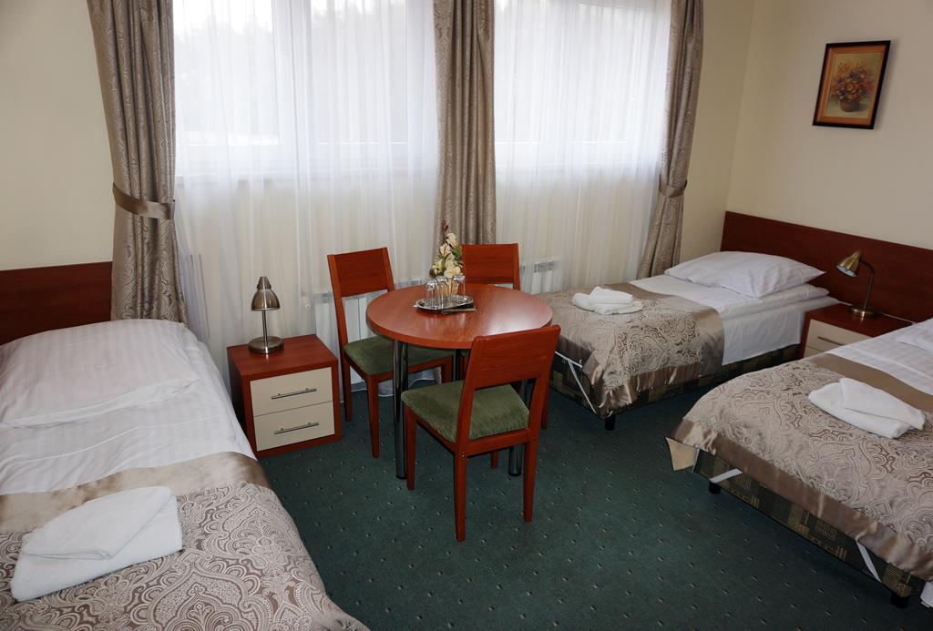 Pod Szczesliwa Gwiazda Hotel Cekanowo Kültér fotó