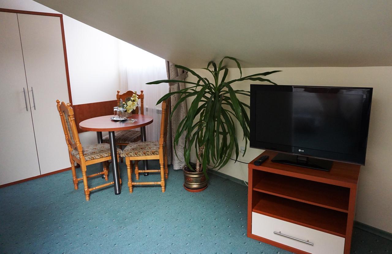 Pod Szczesliwa Gwiazda Hotel Cekanowo Kültér fotó