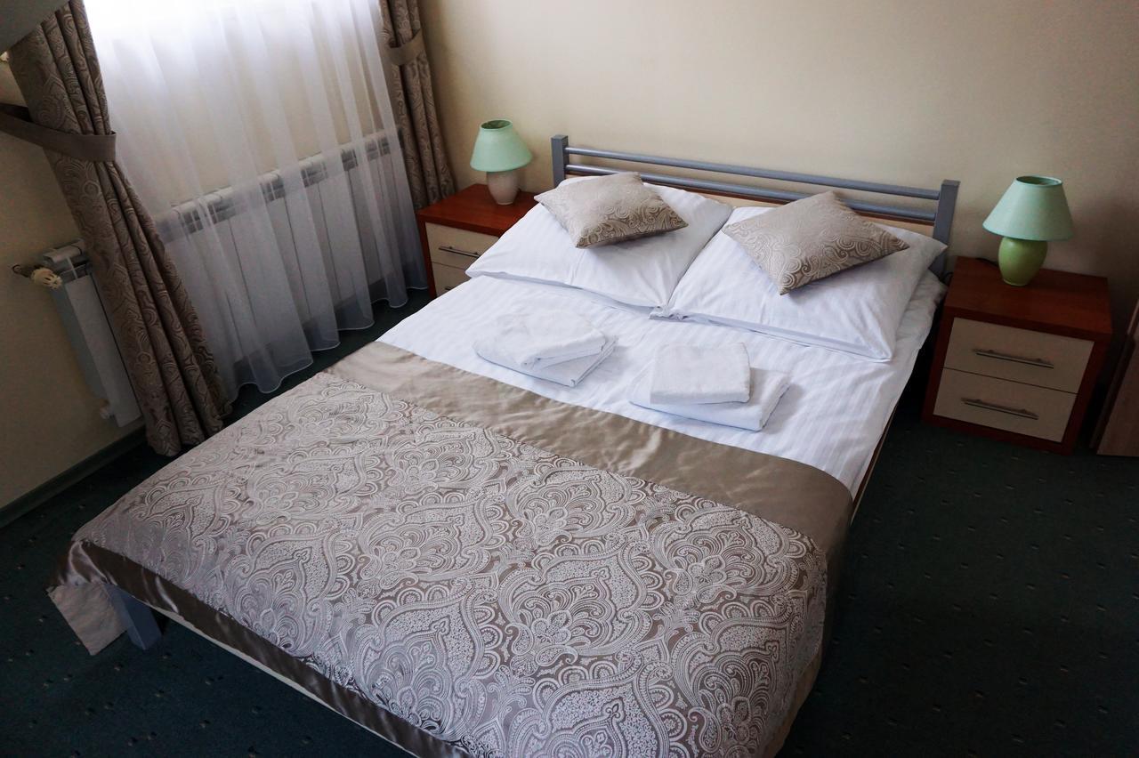 Pod Szczesliwa Gwiazda Hotel Cekanowo Kültér fotó