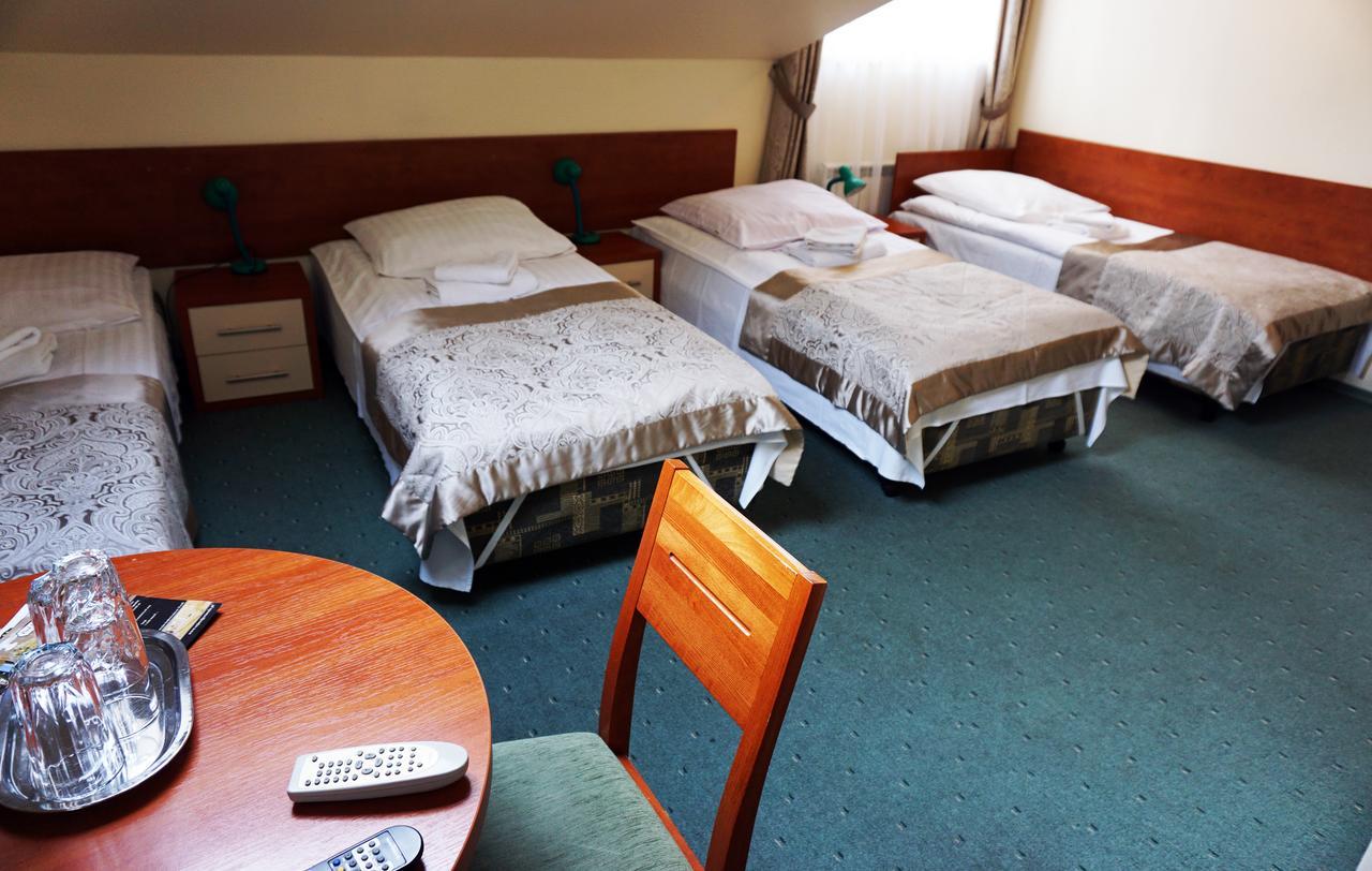 Pod Szczesliwa Gwiazda Hotel Cekanowo Kültér fotó