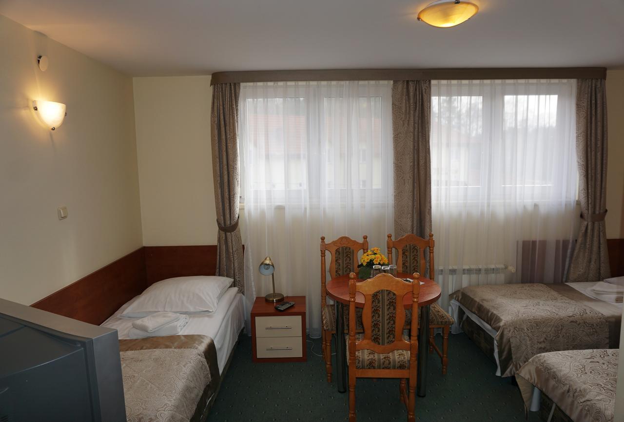 Pod Szczesliwa Gwiazda Hotel Cekanowo Kültér fotó